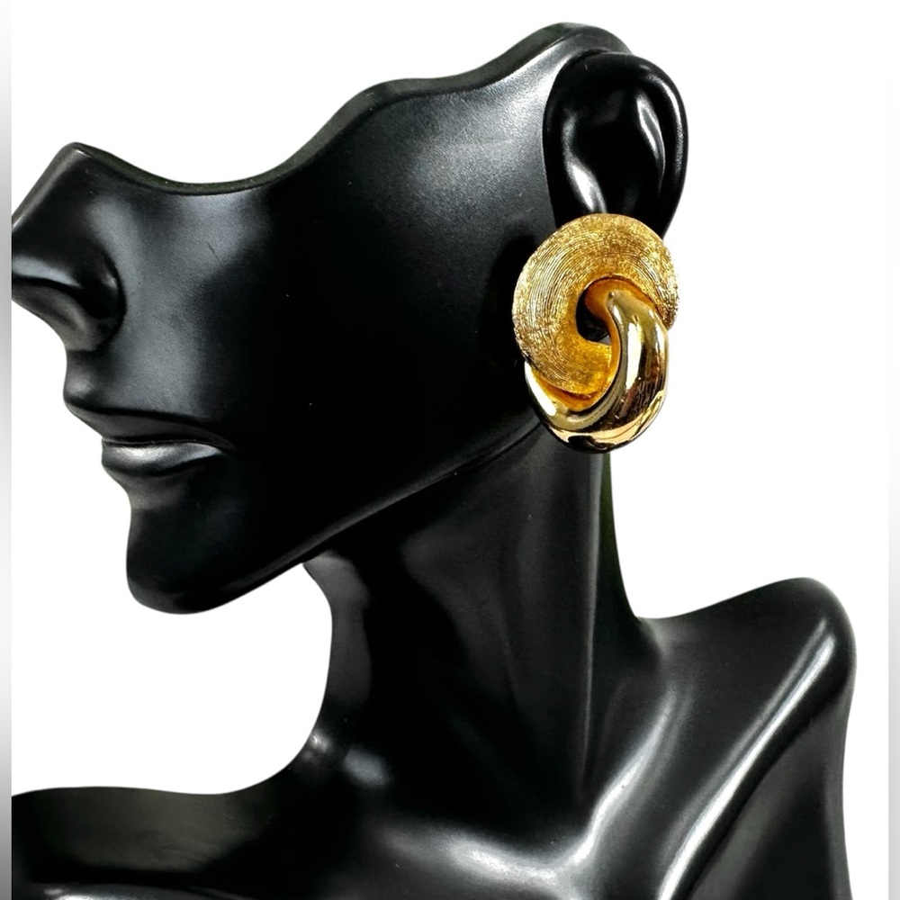 ✨DIOR Vtg 80s Pierced Chunky Knot Earrings w COA